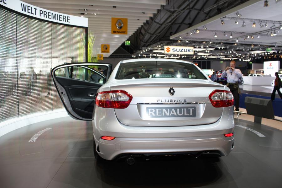  Renault Fluence 2010 года  (фото 22 из 146)